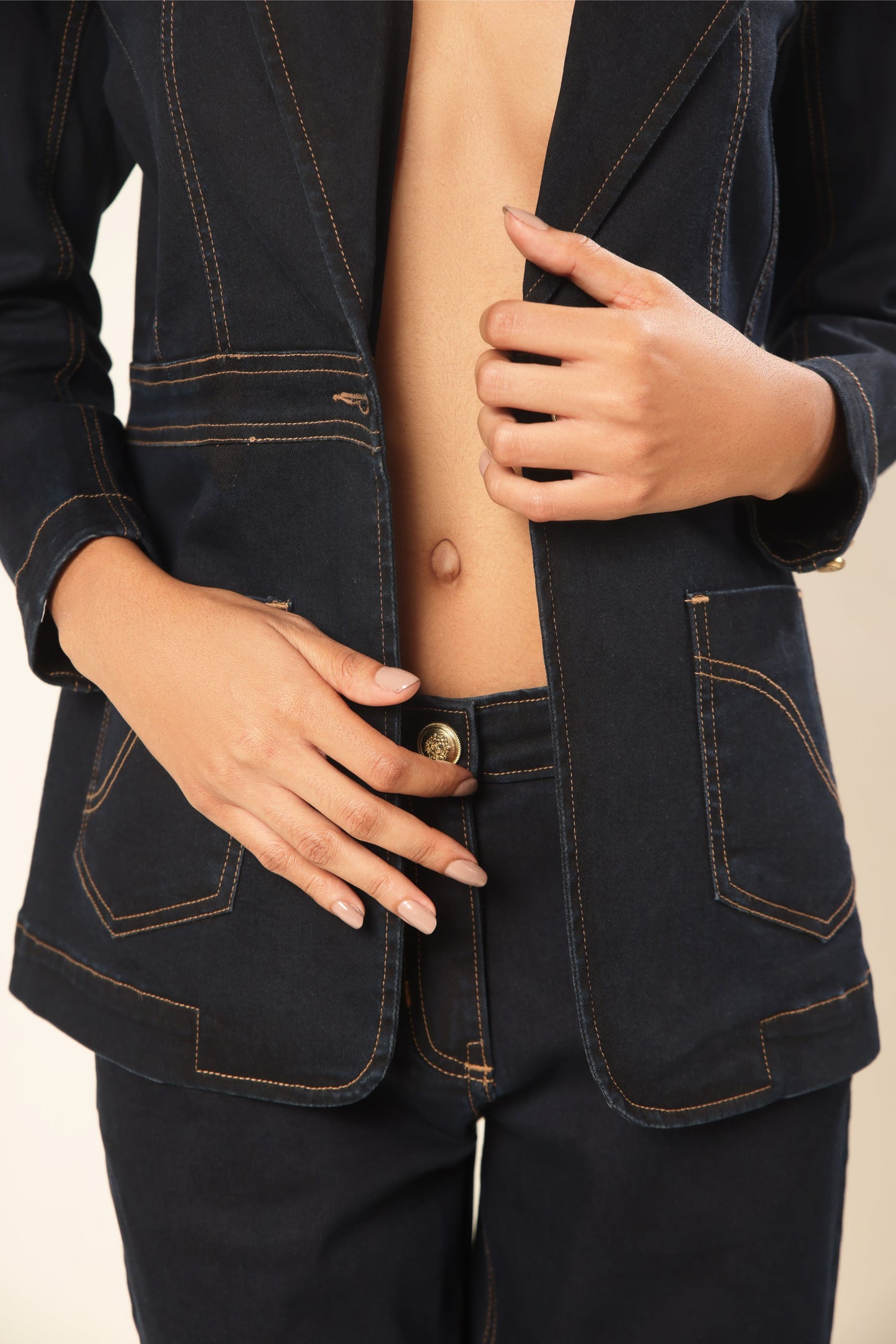 Noire Blazer