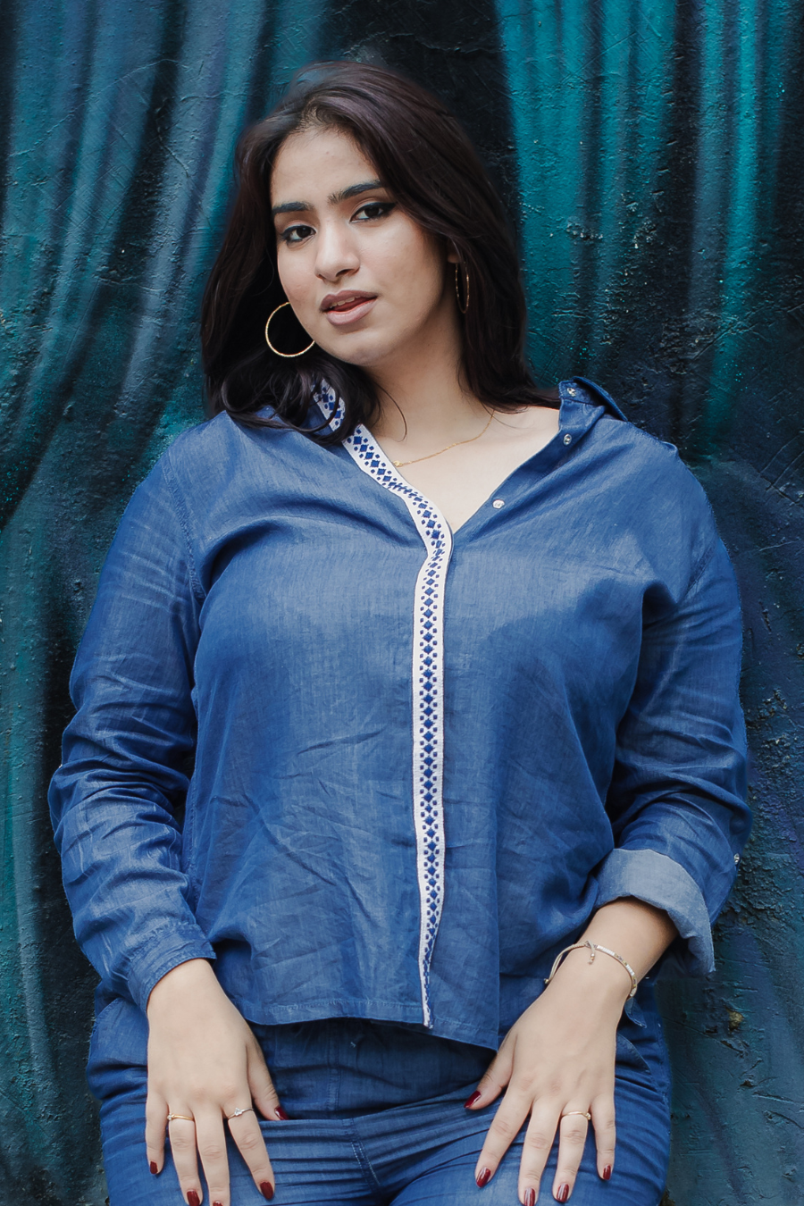 Cool summer Denim lace shirt – Nynaeve - Main Image